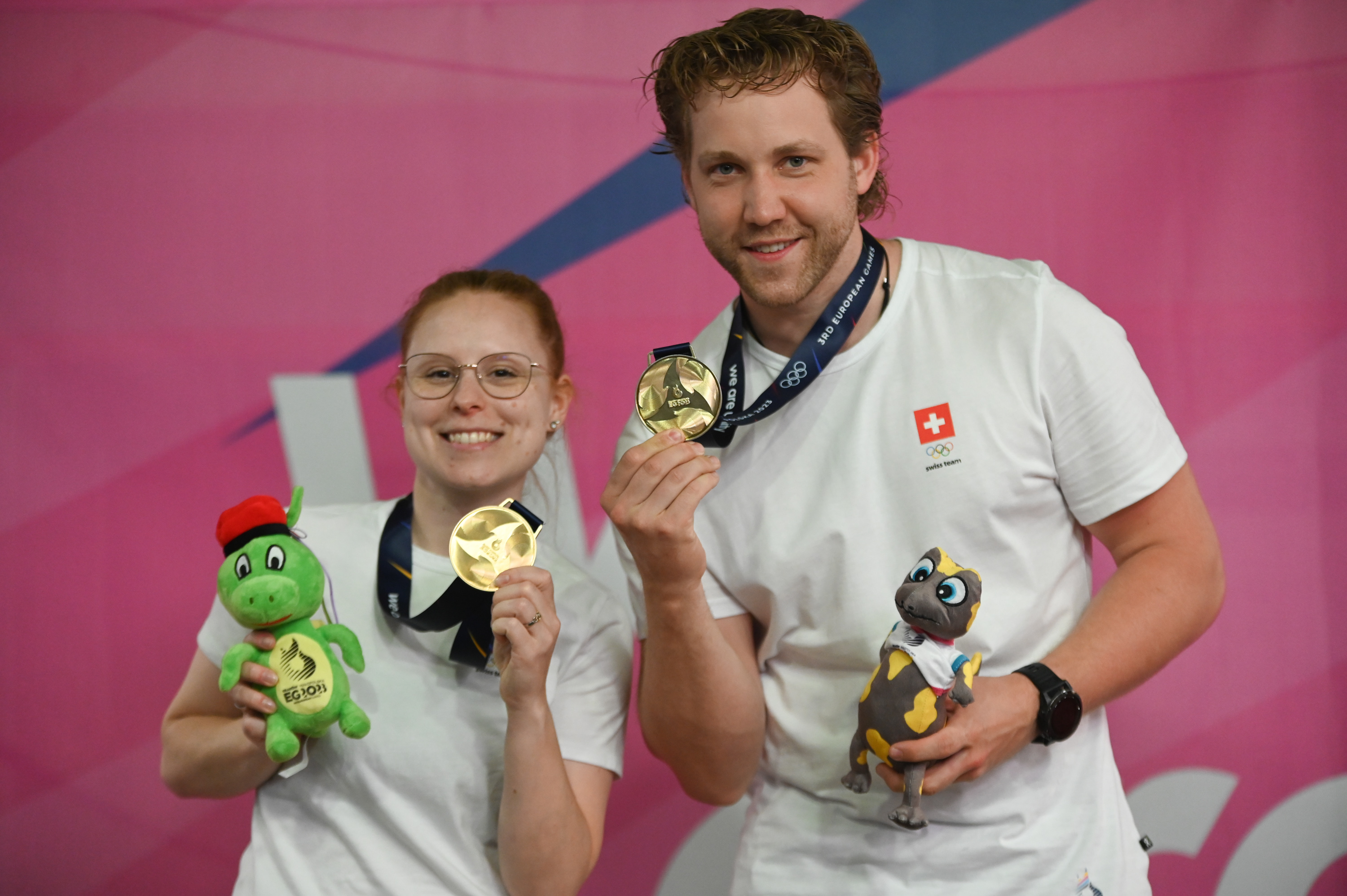 Gold medals for Switzerland and Ukraine in sport shooting competition